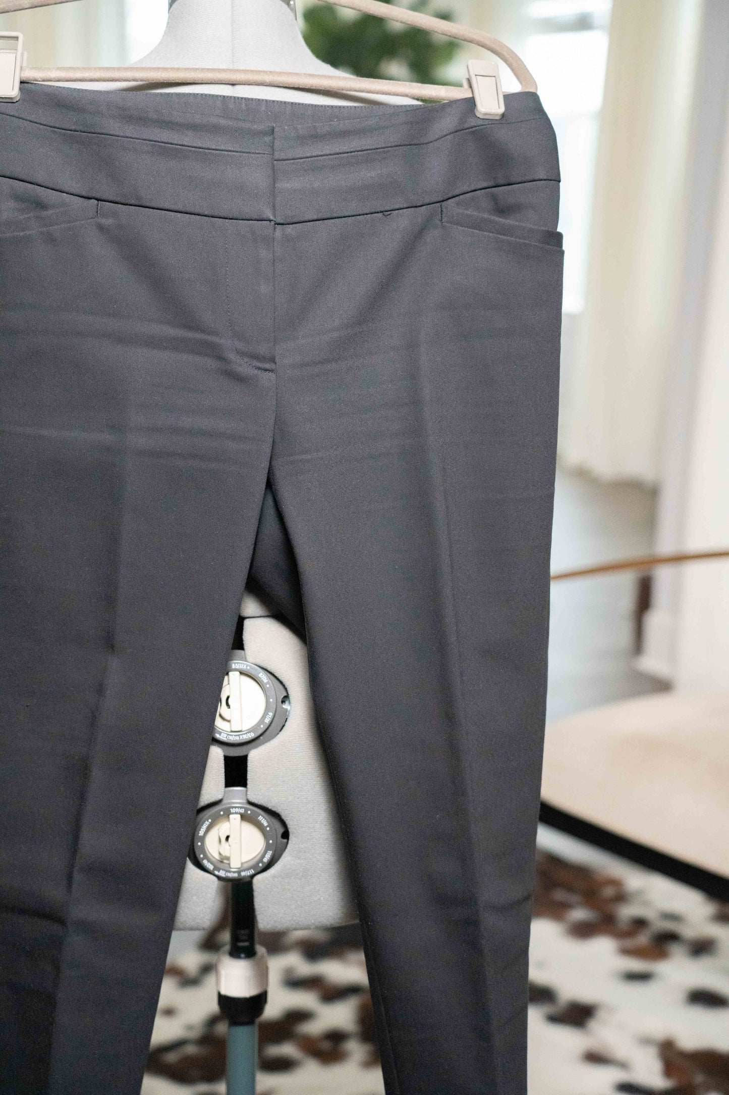 Ann Taylor Loft Pants (Julie Skinny