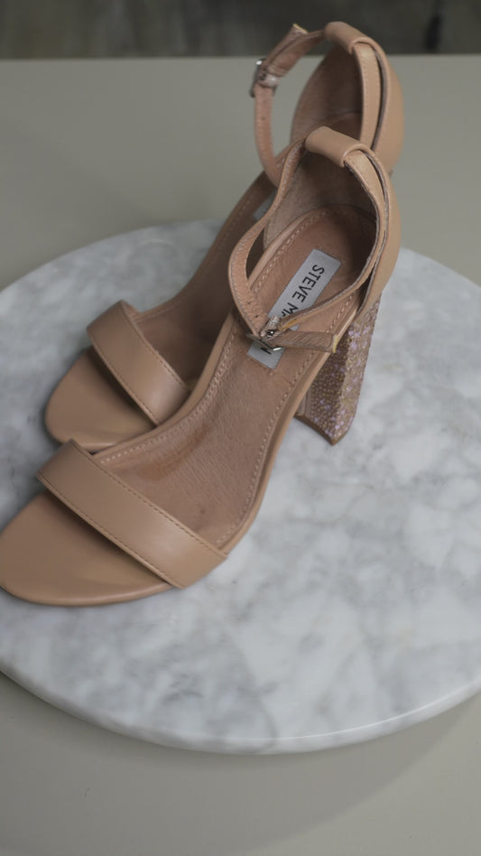 Steve Madden - Size 8