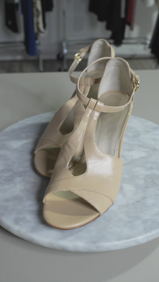 Tahari - Size 9
